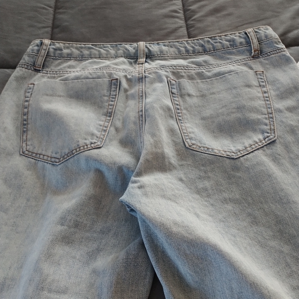 Ashley Mason  Crop Jeans light blue Sz 11 - Picture 7 of 9